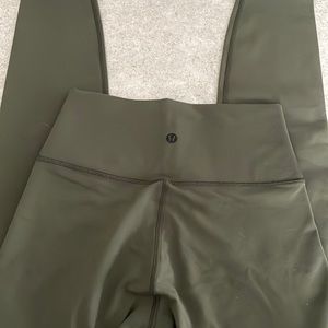 Olive Lululemon align leggings